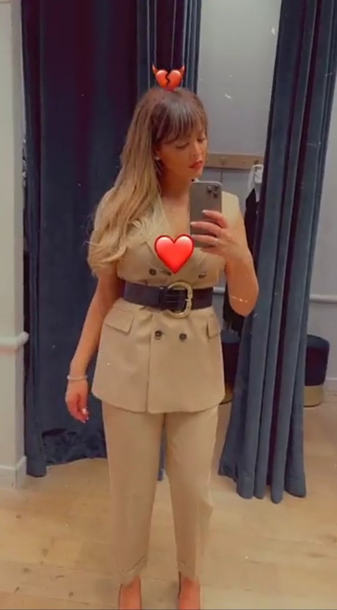 RAPHAELCASTRO9's tweet image. Elle trops parfaite ma #BestNumberOne ma #PetiteSoeuretteChérieDAmoursMaVie @NejOfficiel 😱😱😱 pour moi c la plus belle #Femme de tt l'univers est la meilleurs chanteuse de tt les temps à #MaisYeux, pour moi personne n'est de taille avec elle, elle #indétrônable 🍯🦋🕊😍💖💜💙🤍