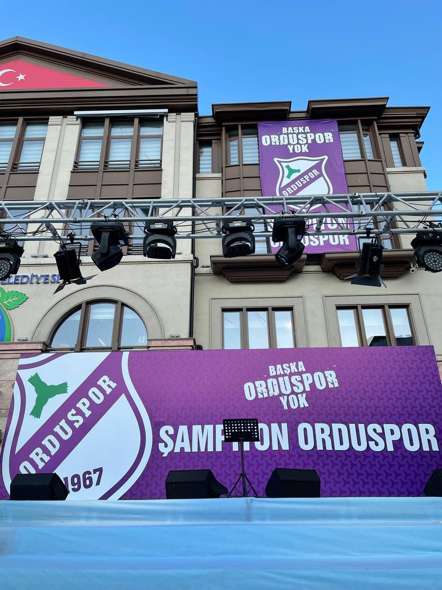 20.30'da Belediye meydanında buluşalım! 😎