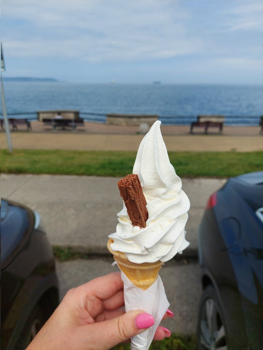 THE HomeShare (@thehomeshareie) on Twitter photo We ♥️ our "job"
A treat in #Dunlaoghaire today with one of our gorgeous Householders after their hospital appointment. We spent ages in the car, eating our ice-cream & reminiscing on seaside holidays #teddysicecream <a href="/AgeFriendlydlr/">Age-Friendly Dún Laoghaire-Rathdown</a> <a href="/dlrcc/">Dún Laoghaire-Rathdown County Council</a> <a href="/dlr/">dlr</a> <a href="/dlrevents/">dlr Events</a> <a href="/SSP_DLR/">SouthsidePartnership</a> We ♥️ our "job"
A treat in #Dunlaoghaire today with one of our gorgeous Householders after their hospital appointment. We spent ages in the car, eating our ice-cream & reminiscing on seaside holidays #teddysicecream <a href="/AgeFriendlydlr/">Age-Friendly Dún Laoghaire-Rathdown</a> <a href="/dlrcc/">Dún Laoghaire-Rathdown County Council</a> <a href="/dlr/">dlr</a> <a href="/dlrevents/">dlr Events</a> <a href="/SSP_DLR/">SouthsidePartnership</a>