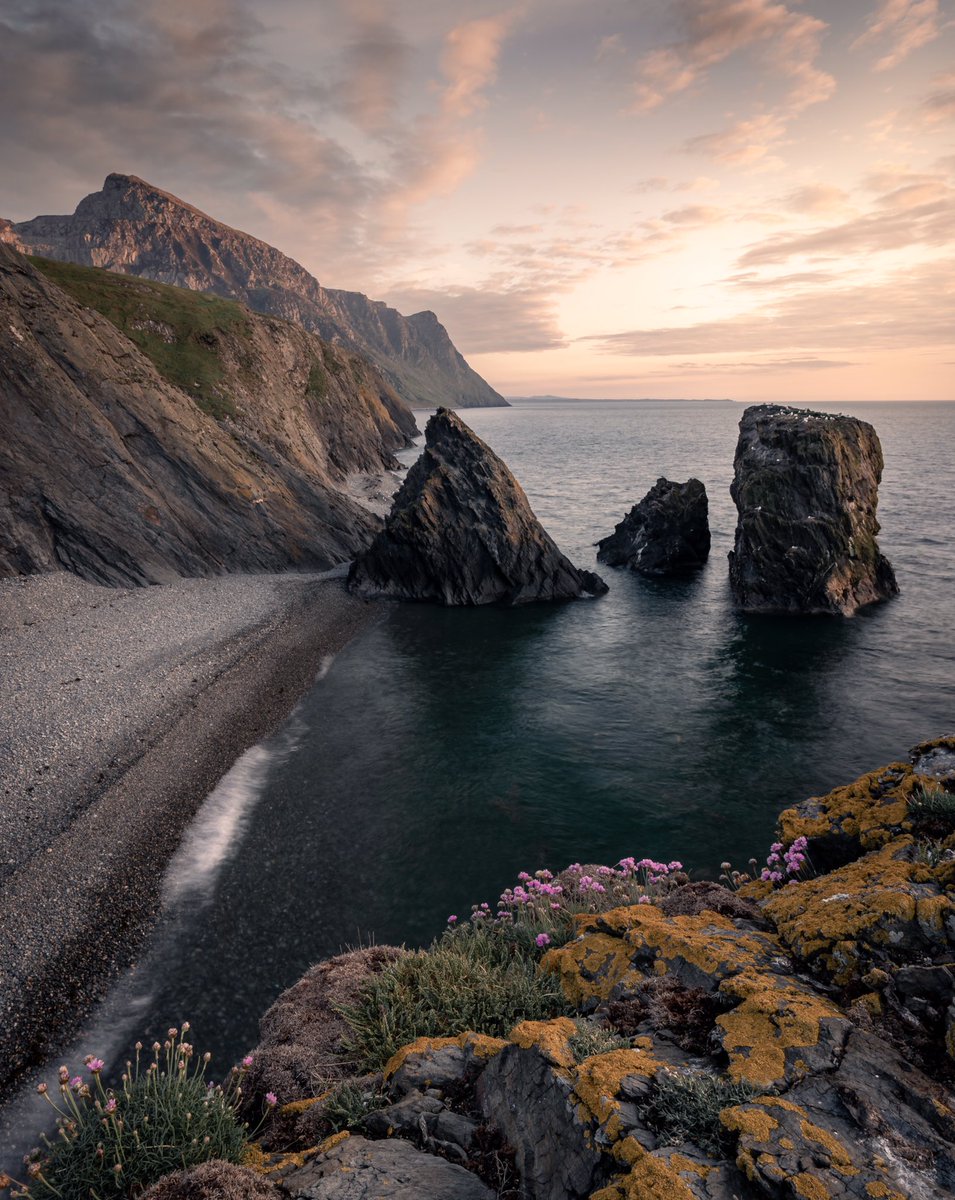 Sharing some old ones……………

A favourite coastal location…… Trefor sea stacks at sunset………..

#SonyAlpha #landscapephotography 
#northwalescoast #Cymru #seastacks