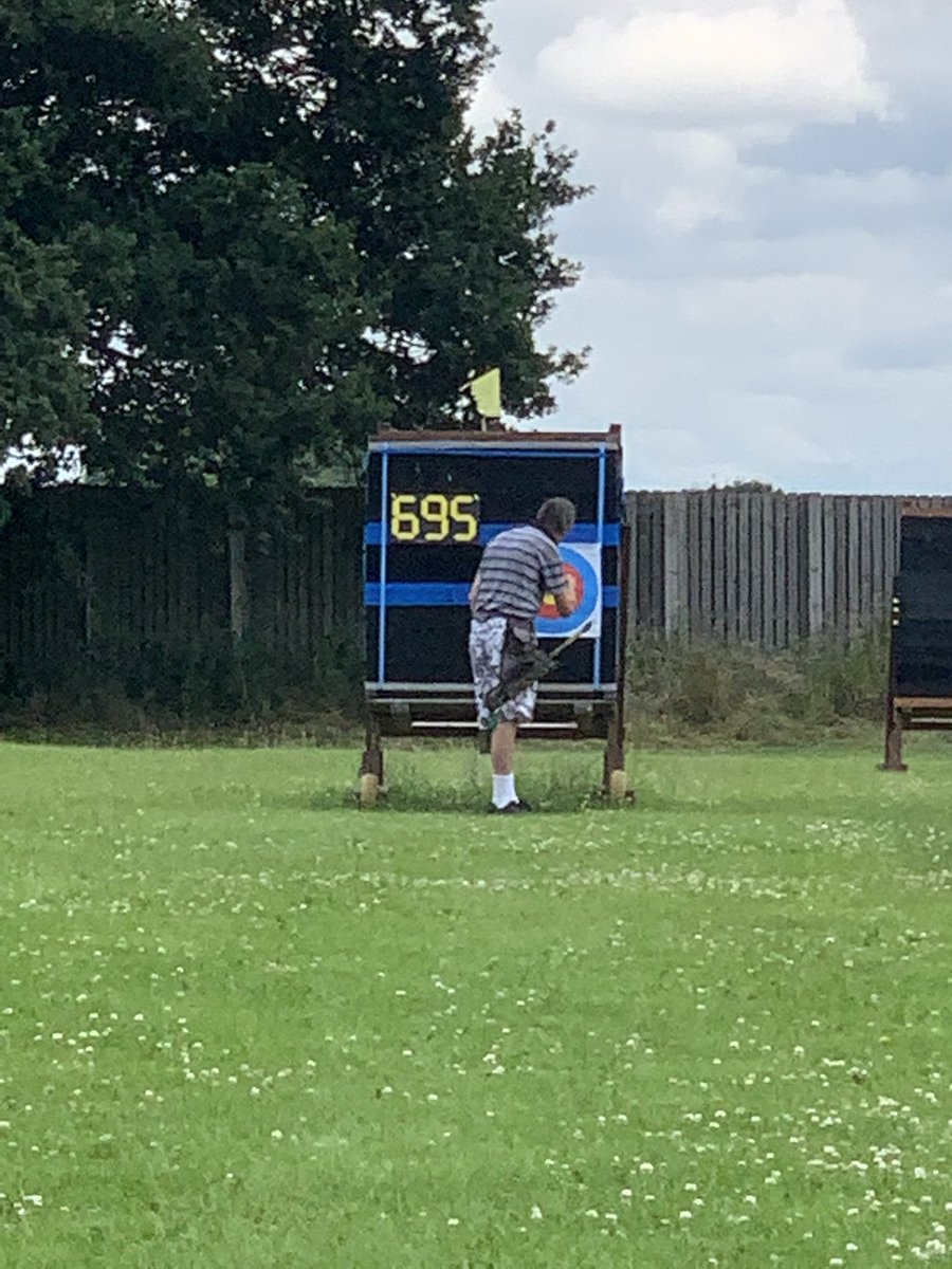 Another 695 this morning feeling happy with my shooting a massive thanks to John Holdcroft for pulling my arrows and scoring for me
Clickers Archery ArrowSocks ProStaff Archery GB Tenzone Steve Beiter laofac 
The Royal Anglian regiment  cavog H4H sports recovery  Podiumbowstrings