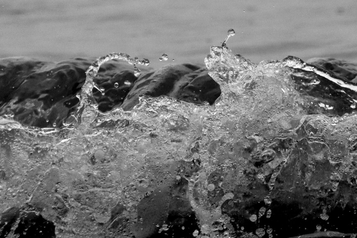 GemHobby's tweet photo. Tinkering with my big girl camera lol. Xx #water #biggirlcamera #waves @StormHour https://t.co/gR3A55KFv3