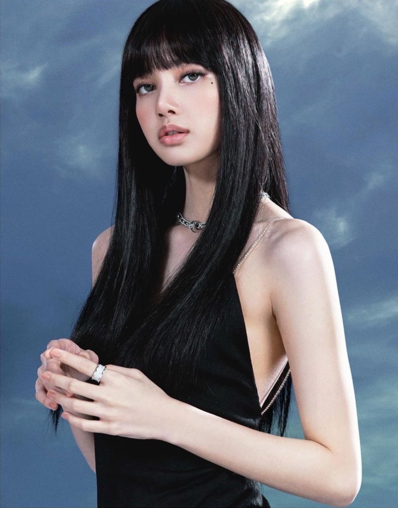 Born2Bredarmy's tweet photo. "งามพริ้งงามงดหมดจด
งามเพลิศงามแพร้วผ่องพรรณ
งามงอนชะอ้อนชะแอ้น
งามทั่วแว่นแคว้นแดนโลกา "
ว่างๆอยากแต่งกลอน
ปล.กลอนกากโดย บอร์นดิสเวย์

LISA SOLO SOON 
#LISAxBVLGARI https://t.co/iqXcfwn0Ou