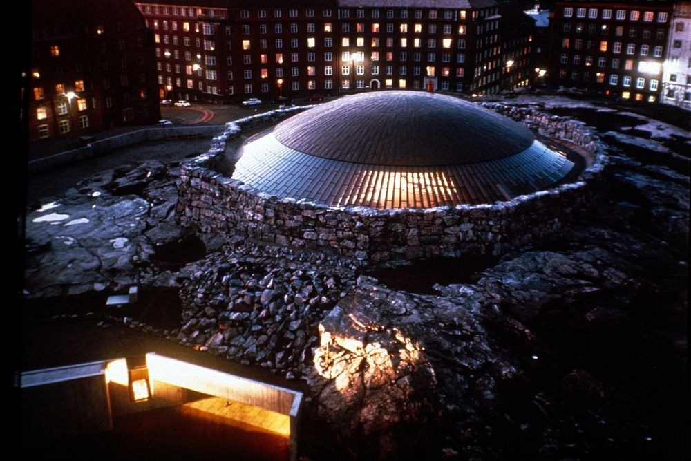 RT @OllyGibbs: @UrbanFoxxxx Reminds me of Temppeliaukio Church in Helsinki. Feels like a Bond Villain lair. https://t.co/tKssfnjgnb