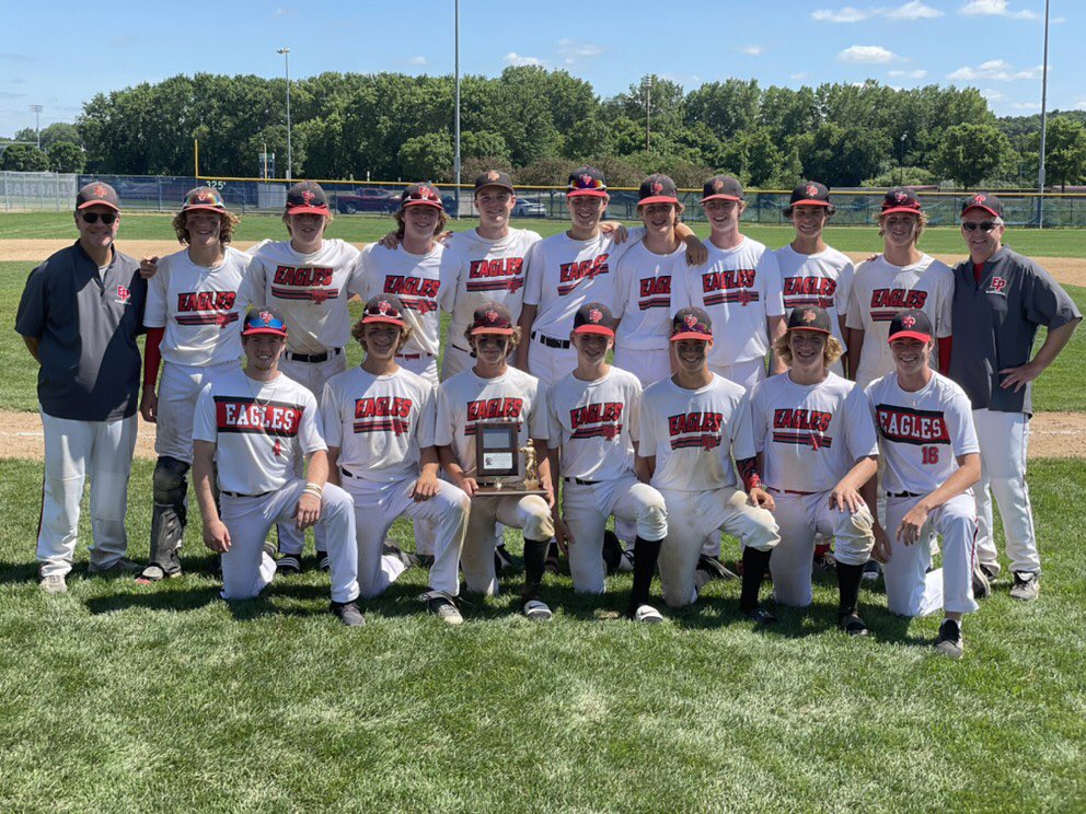 EAGLES15AAA's tweet photo. Final day of play in MBT State Tournament results in a hard fought 8-5 loss to eventual state champ Hastings and a 10-2 win over Edina. Eagles go 4-2 for the weekend and come home with 3rd place in State. #commitment #nevergiveup https://t.co/6Py8TGWKYs