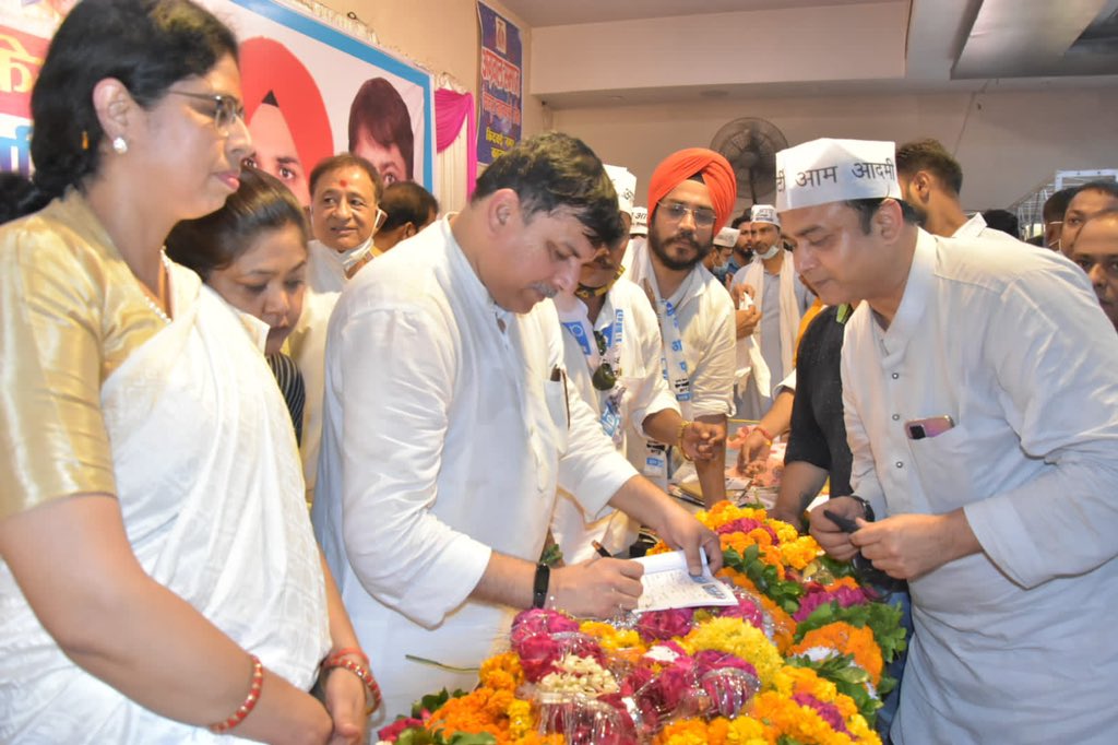 Sanjay Singh AAP tweet media
