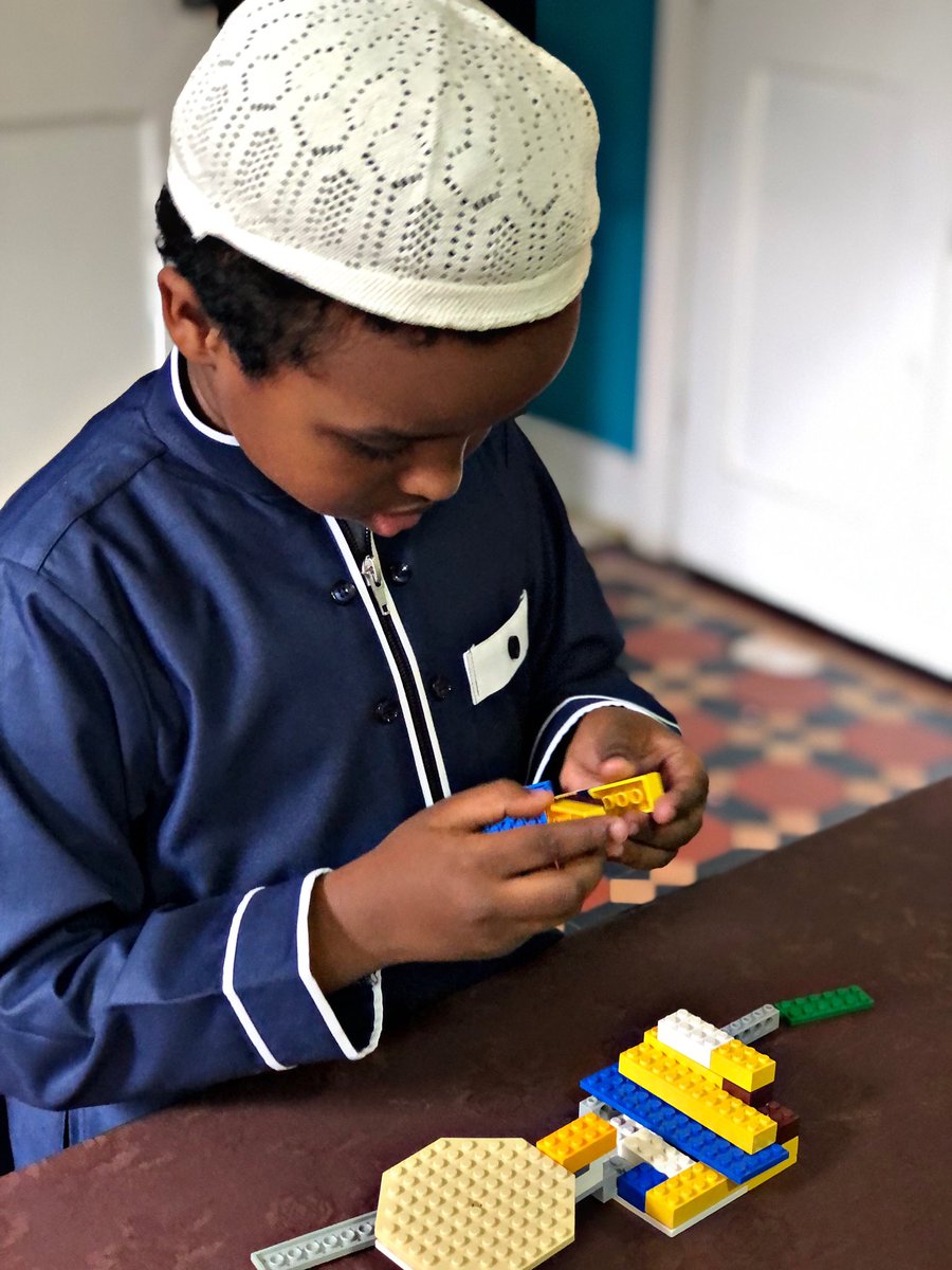 Shakhsiyah's tweet photo. Lots of smiles and excitement today at Shakhsiyah School London during the LEGO workshop with @BricksMcGee. Students of Year 1, 2 and 3 were certainly proud of their models and had a good time learning! https://t.co/BmendO7tYX
