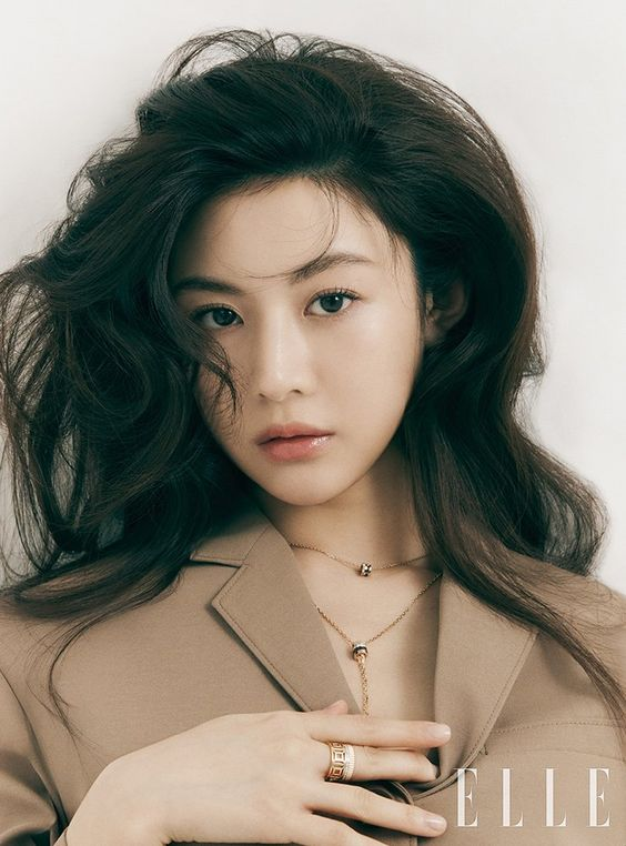 DailyYoonJung's tweet photo. Madame 😳🤎

#GoYoonJung #고윤정 #ElleKorea https://t.co/PXavzuZY1V