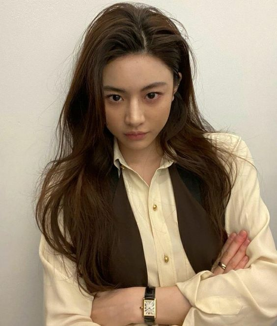 DailyYoonJung's tweet photo. Madame 😳🤎

#GoYoonJung #고윤정 #ElleKorea https://t.co/PXavzuZY1V