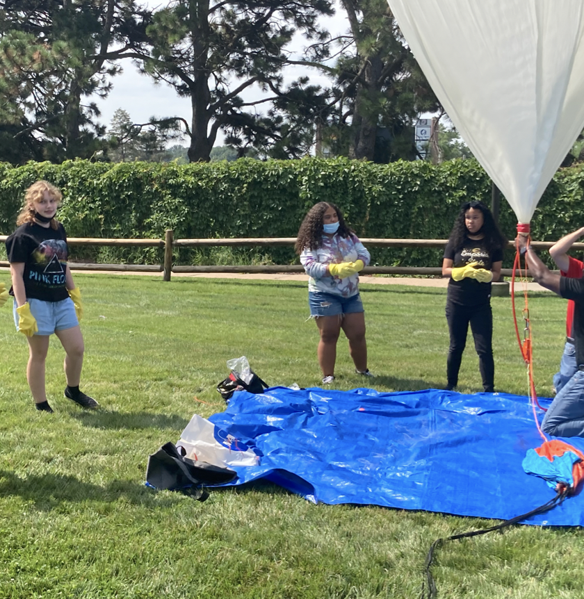 UNOCEHHS's tweet photo. We love hosting the Eureka! STEM camp each summer with campers from Girls Inc. The four-week camp is designed to expose young women to the skills needed to compete in some of today’s fastest growing industries. https://t.co/o3339MsoAR