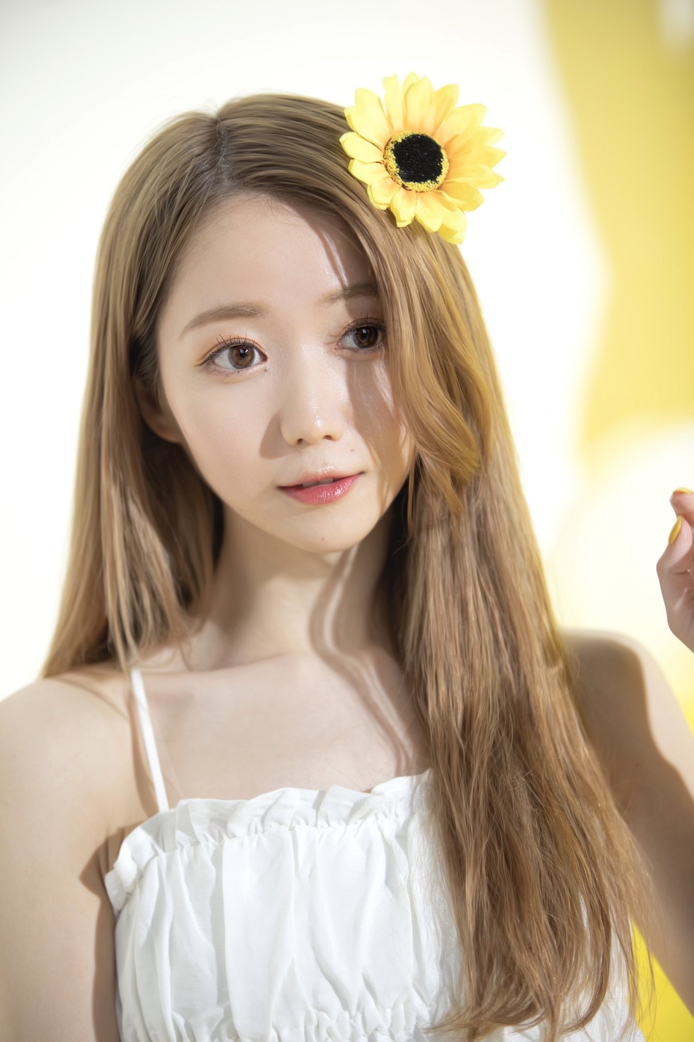 Amazon.co.jp: 大谷映美里 ピンキー衣装 生写真 チュウ 直筆