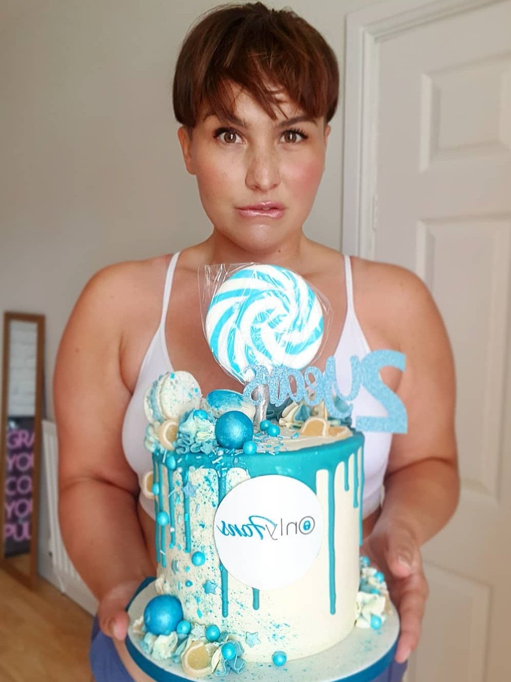 70% OFF MY VIP PAGE 😲 on X: This week Im celebrating 2 years on ONLYFANS  🎉🎉🎉 Come celebrate with me!!!! t.co8yr8kCthEi  X