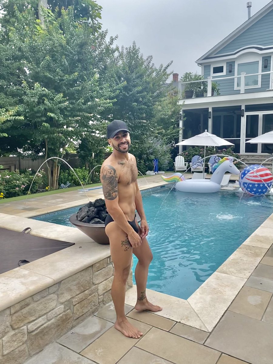 itsjayperez's tweet photo. weekending ☀️ 

#gay #summer https://t.co/bZqnCFJVOT