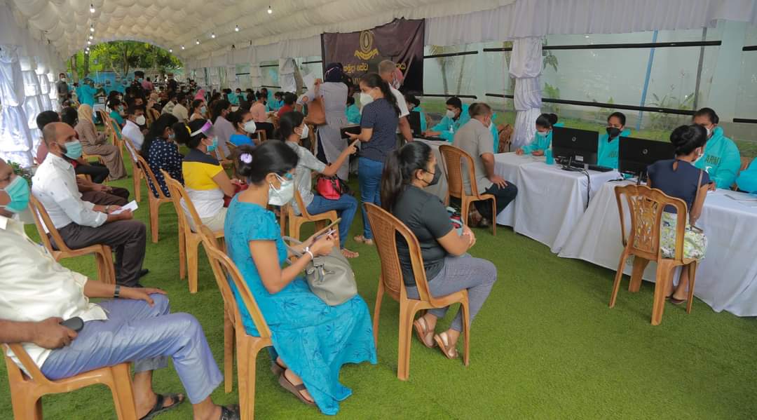 newsdotlk's tweet photo. මාධ්‍ය නිවේදන - 2021.07.12

පාසල් ආරම්භ කිරීමේ වැඩපිළිවෙළ අනිවාර්යයෙන් ම අගෝස්තු මාසයේ දී අරඹනවා 
-අධ්‍යාපන අමාත්‍ය මහාචාර්ය ජී.එල්.පීරිස්

#Srilankan #Srilanka #lka #Lanka #Ceylon #DGI #Government #Information #Department #News https://t.co/vjmWCaqSL0