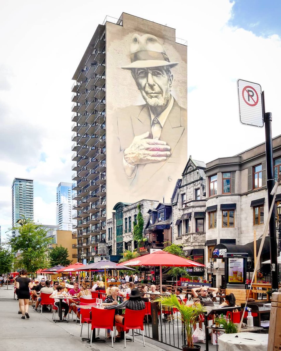 stayhomesearch's tweet photo. What a weekend! 🎉
📷 qovop_dreams / unvegetalienamontreal / @evablue / archielorenzo
⛸️ @lepatinlibre
🎨 Gene Pendon / El Mac
@petiteitalie @QDS_MTL @Place_des_Arts #EURO2020 #summer #MTLmoments https://t.co/TEPMnrK5BS