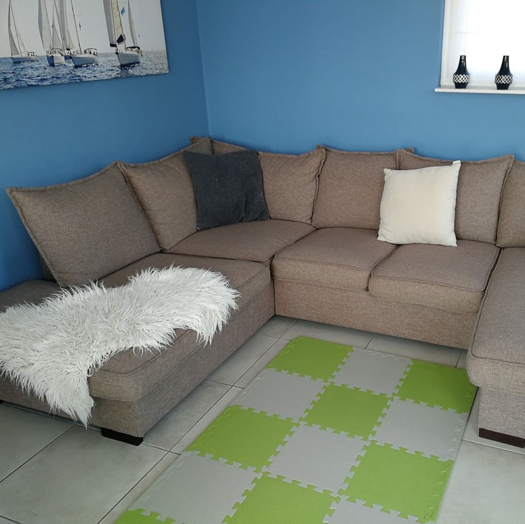 SoftfloorKIDS's tweet image. The Soft #InterlockingMats are Anti-slip, easy to clean, store and transport - perfect for home or away

ow.ly/jC5n50yT8W8

#softfloorkids #playmat #playmats #play #playmatters #playmatbaby #kids #playtime #lifewithababy #lifewithkids #lifewithatoddler #crawling #firststeps