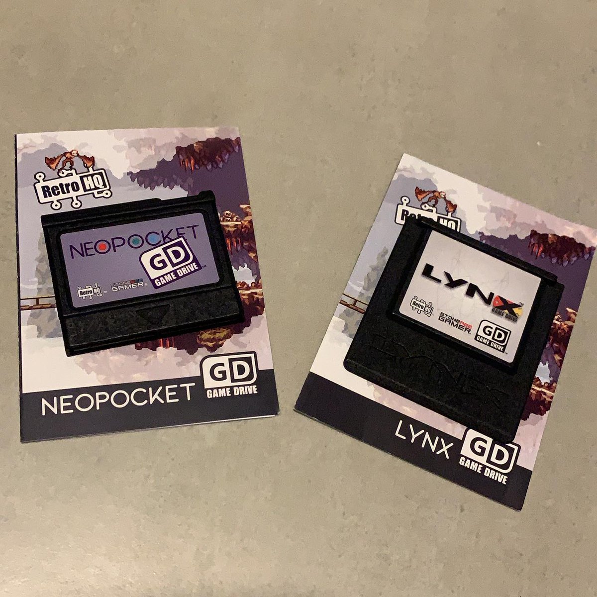 VGDBbr's tweet photo. Mais everdrives chegando para o nosso acervo. Eles facilitam muito o trabalho que desenvolvemos de captura de imagens dos jogos. Na foto, as versΓ΅es de Neo Geo Pocket e Atari Lynx.
#everdrive #flashcarts #neogeopocket #atarilynx #stoneagegamer #vgdb #videogamedatabase https://t.co/jOZ2wC6ntO