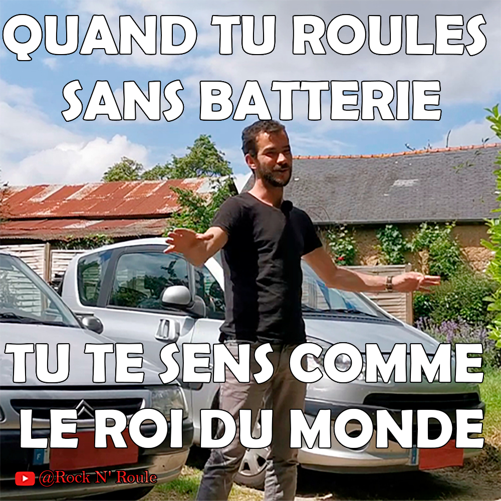 n_roule's tweet photo. Quand tu roules sans batterie, 
tu te sens comme le roi du monde https://t.co/Z8VrSfG00b