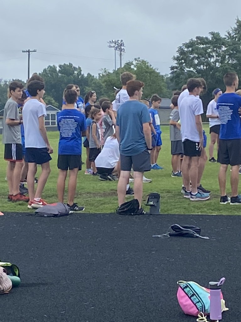 DeifelTaylor's tweet photo. My oldest, who is going into 1st grade at Middletown this year, is SO excited to run EHS Youth Running Camp this week! @coachHoran @CrosbyMSXC https://t.co/fiK3AhS53F
