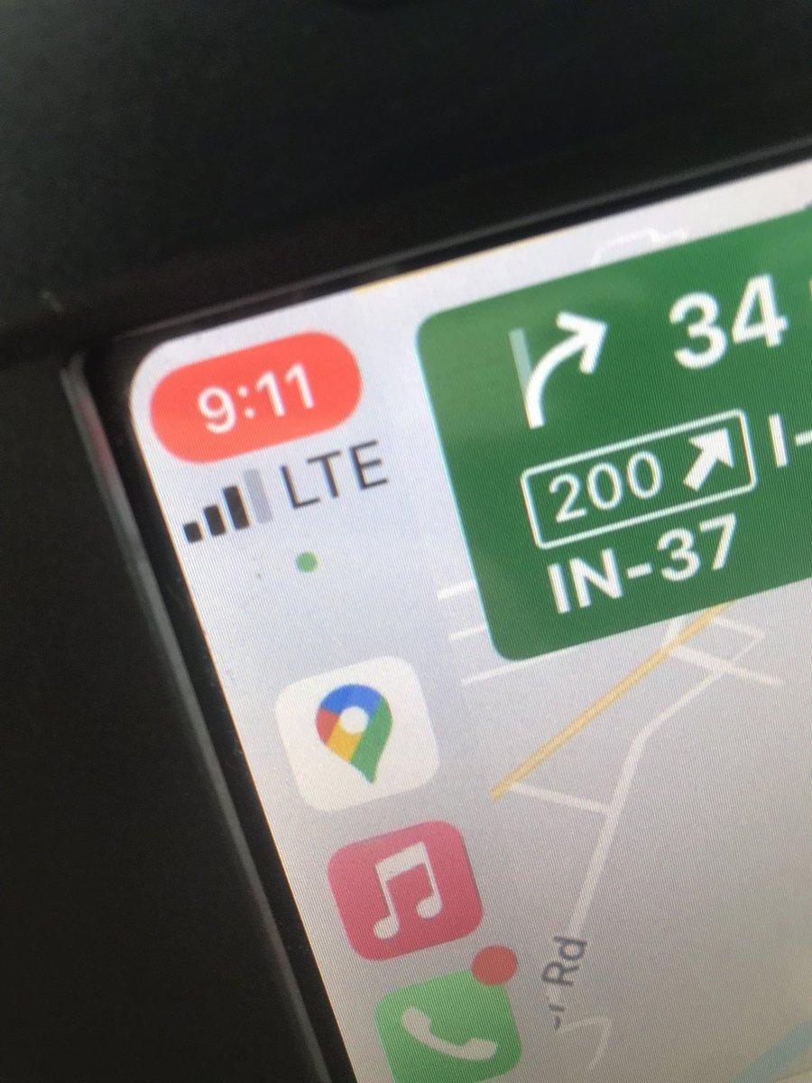 AlisonHartstack's tweet image. Surely I’m not the only person who gets confused driving thru different time zones. Did my phone update already?! 🤔Does my truck even do that? 🤷🏼‍♀️PLEEEEASE @Ford @chevrolet @apple add a simple C or EST, etc. to the clock so we can solve this dilemma!!!!! TIA!