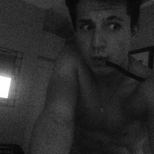 puthonthisday's tweet photo. 8 years ago today, Charlie Puth posted this 

Caption: "I call this one #Selfie #BrushingTeeth #At2am #Instaputh"

(12 July, 2013) https://t.co/G3GYLrlijR
