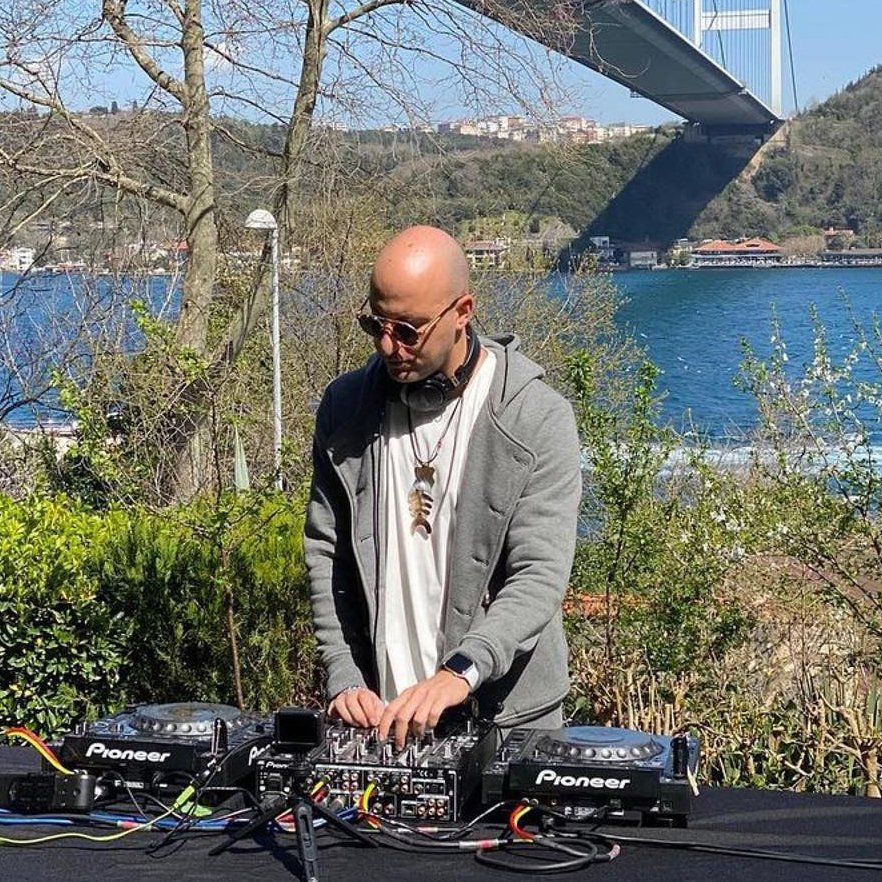 Do Not Sit Recordings tweet media