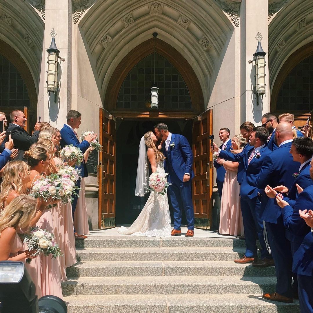 brgridiron's tweet photo. Congrats to the Trubisky newlyweds ❤️

(via laurengabriellephotography/IG) https://t.co/6aizQcqH7n