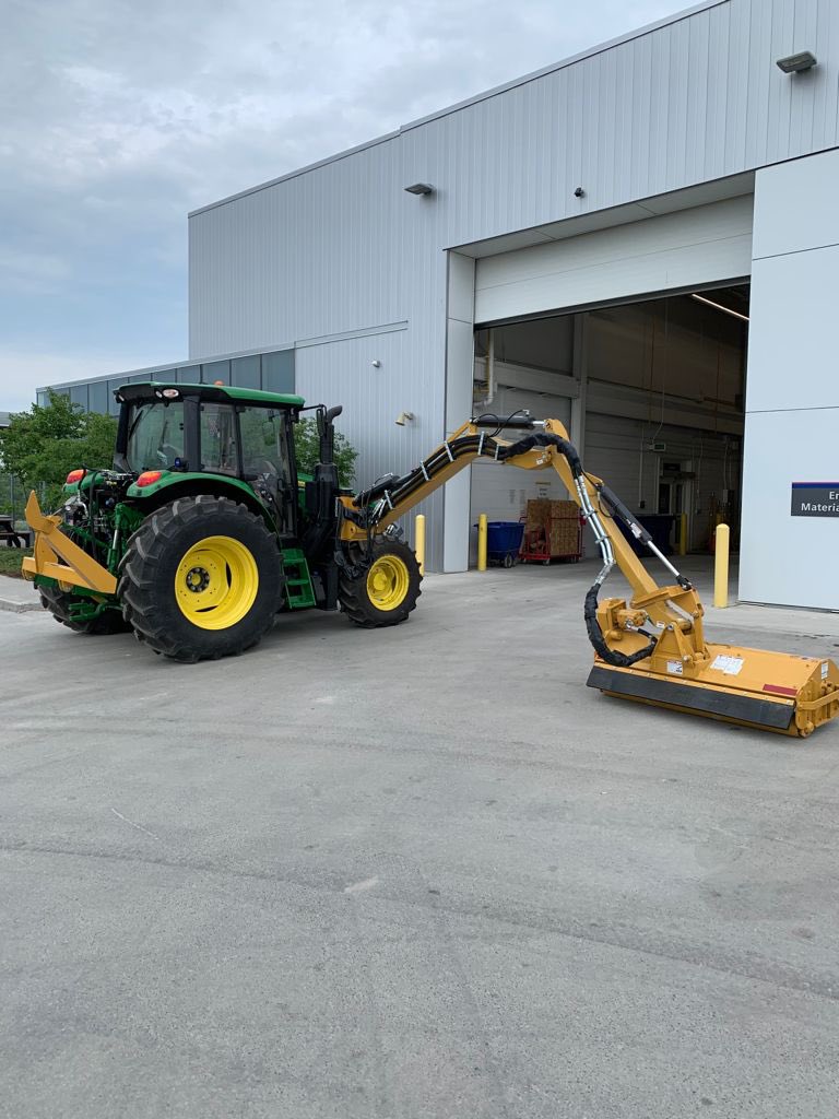 colvoyequipment's tweet photo. Happy Monday everyone! This week, weβd like to review some of our recent sales!
Just recently, we delivered this Tiger Mowers Bengal 22β boom arm & a 63β grass flail head to the City Of @quintewest!
Thanks for choosing Colvoy! We appreciate your business! #boommower #flailmower https://t.co/n6nxm3Hrlo