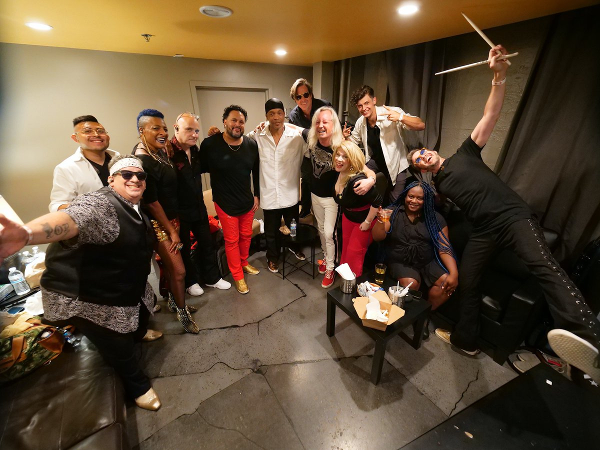 Thank you to everyone who danced with us all weekend at @blackoakcasino! It was great to see you on the dance floor again! And big thanks to the awesome staff at Black Oak Casino! We appreciate you all, and can't wait to see you again soon! #tributeband #partyband #danceband