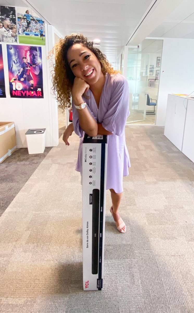 Pour la dernière de la saison, <a href="/vsainsily/">Virginie Sainsily</a> vous fait gagner une immense barre de son Dolby Atmos <a href="/TCL_TV_Global/">DJ じゅりー2000 ( *' ꒳ '* )</a> 📺🎶

Pour gagner il faut retweeter la photo, s’abonner à <a href="/lequipedusoir/">L'Équipe du soir</a> et donner la grande nation gagnante de cet @EURO2020 !!! ⚽️

<a href="/TCL_Europe/">TCL_Europe</a> 🤩

Bonne chance à tous