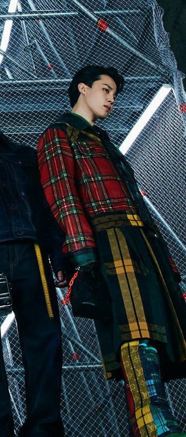Min_Yoonchild's tweet photo. If all men could be like park Jimin and realize that being confident in your masculinity is hot af then relationships will stabilize https://t.co/AZ4vad1z6n