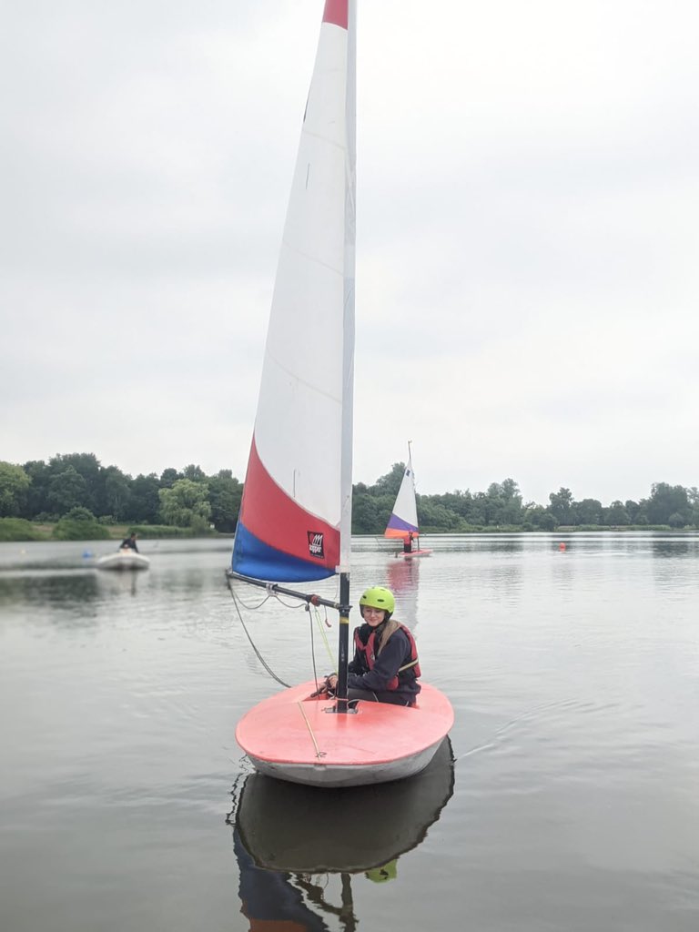 HarrogateGS's tweet photo. The BTEC cohort have been sailing at Yeadon Tarn - they’ve been doing so well! Glad to not be there today maybe 🤔 ⛵️⛵️⛵️⛵️#AforAdventure https://t.co/RaA7lnTsmE