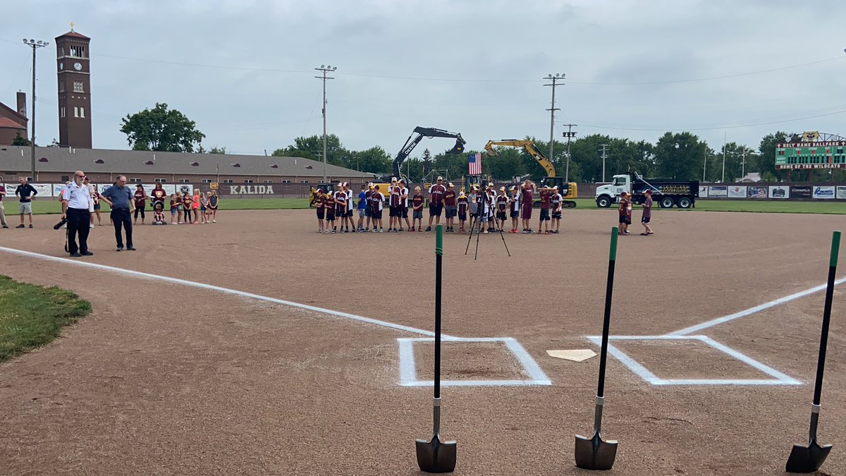 BaseballKalida's tweet photo. #groundbreakingday https://t.co/6OtItsehrA
