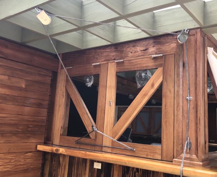 BITTERENDYC's tweet photo. Last Monday we showcased the clear coated bar surfacing you will be placing your beverages on. This week for #MondayMotivation a few more fun details including the #bar enclosure doors (on a pulley system) and the inside service stations #BVI #beachbar #BringBackBitterEnd #BEYC https://t.co/nFra7BWgkW