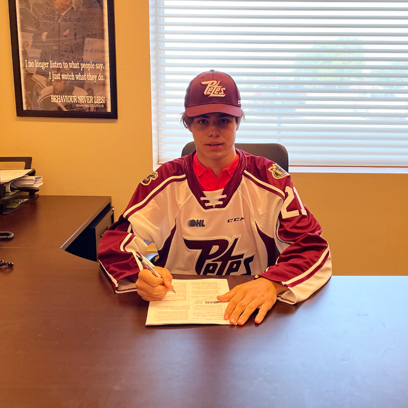PetesOHLhockey's tweet photo. The Petes are excited to announce that 2021 OHL Priority Selection third round (49th overall) pick @ZackLewis23 has signed a Standard Player Agreement!

DETAILS ⬇️ | #GameON | #GoPetesGo