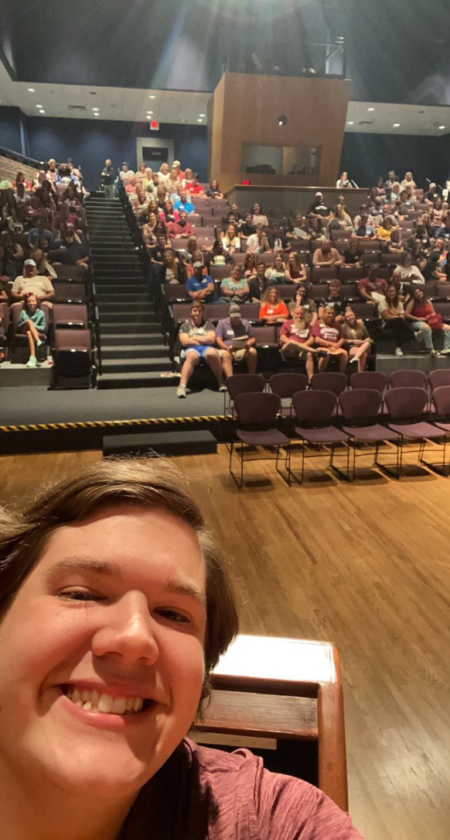 MOStateSBP's tweet photo. It’s our @MissouriState SOAR Session #20 today! Can you believe we are out of the teens? Time is flying by but we are living in the moment welcoming our @MSUnewbears and @BearsFamilies! Follow me, @MOStateSGA, like, and retweet this tweet for a chance to win some FREE Bearwear!🐻 https://t.co/wTp1VrDIAF