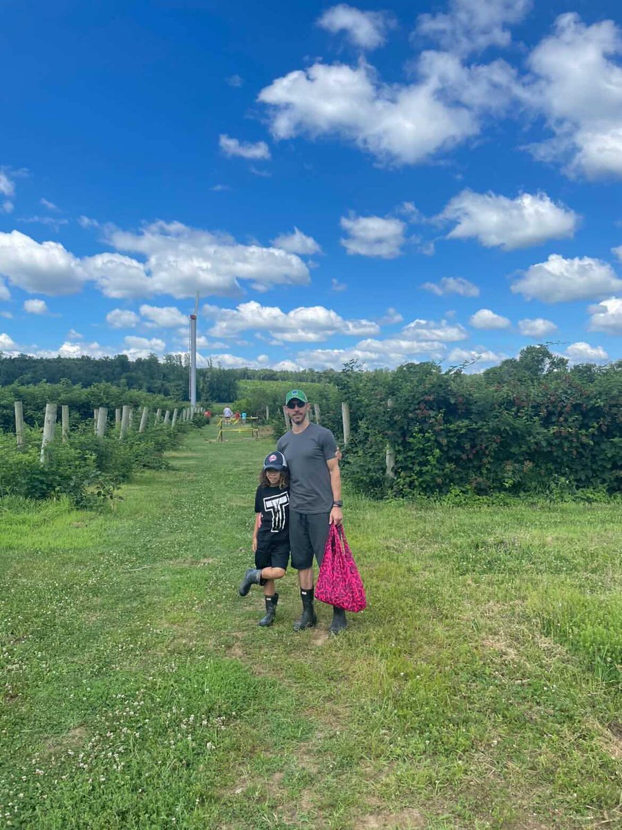 Agriberry Farm tweet media