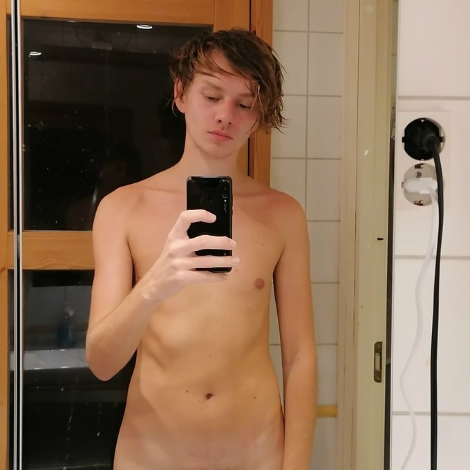 LIVE NOW!!! Come to see me on https://t.co/rZk9SlTo6v  and check out my onlyfans  https://t.co/bBil0x5XeS<a href="/tag/twink"class="tags"><span>#twink</span></a><a href="/tag/camboy"class="tags"><span>#camboy</span></a><a href="/tag/onlyfans"class="tags"><span>#onlyfans</span></a><a href="/tag/chaturbategay"class="tags"><span>#chaturbategay</span></a><a href="/tag/porn"class="tags"><span>#porn</span></a>