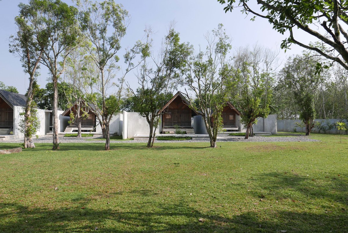 Branding for berugo cottage, architecture by <a href="/andramatin/">andra</a>