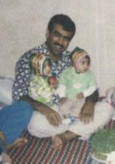 noon_dal's tweet photo. امروز نهمین روزیه که تنهامون گذاشتنی و من ۱ ماهه که نه صداتُ شنیدم ، نه تونستم ببینمت و نه حتی برای آخرین بار بغلت کنم ، 
آخرین بار تو فرودگاه بود که بغلم کردی و گفتی برو خانم مهندس که ۱ ماه دیگه میام پیشت ، اما این چجور اومدنی بود 
دلم برات تنگ شده بابا 
کاش بودی ... https://t.co/hOqXa4C3ys