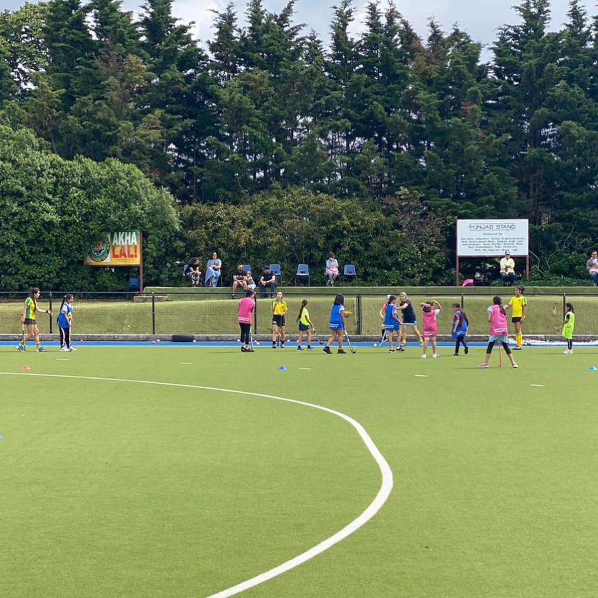 Amazing scenes at the home of IGHC yesterday for our day of Girl Power! 

For anyone else interested, we are always on the hunt for girls (and boys) to join us in our fun filled sessions.

For more information please email ritakapila@hotmail.co.uk

#AkhaLal
#EnglandHockey