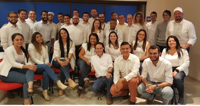 enterdev's tweet photo. En Enterdev nos caracterizamos por 🧐🧐🧐
El compromiso que tenemos con nuestros clientes; para eso contamos con un equipo motivado, de alto desempeño, disciplinado y con determinación.
#Enterdev #Tecnología #Compromiso https://t.co/jjPOP8CaZS