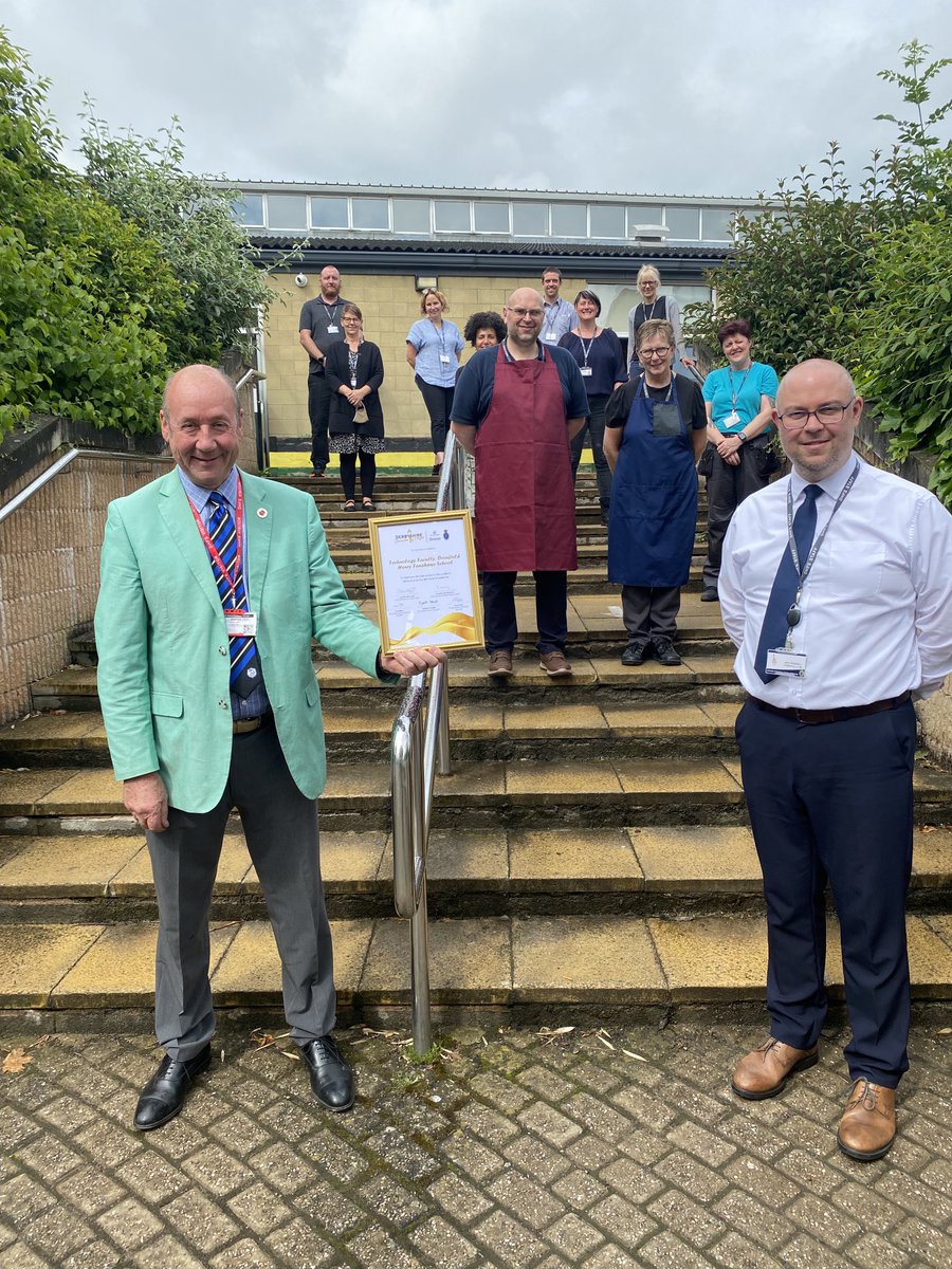 Well Done ⁦<a href="/DHFSTech/">Technology Faculty</a>⁩ Awarded the “Beacon of Hope Award” for Covid-19 Faceshield production for healthcare colleagues during the lockdown period. We are so proud of you all! ⁦⁦<a href="/Derbyshirecc/">Derbyshire CC</a>⁩ Pictured: Our technology team and Mr Ewart, Deputy Lord Lieutenant.