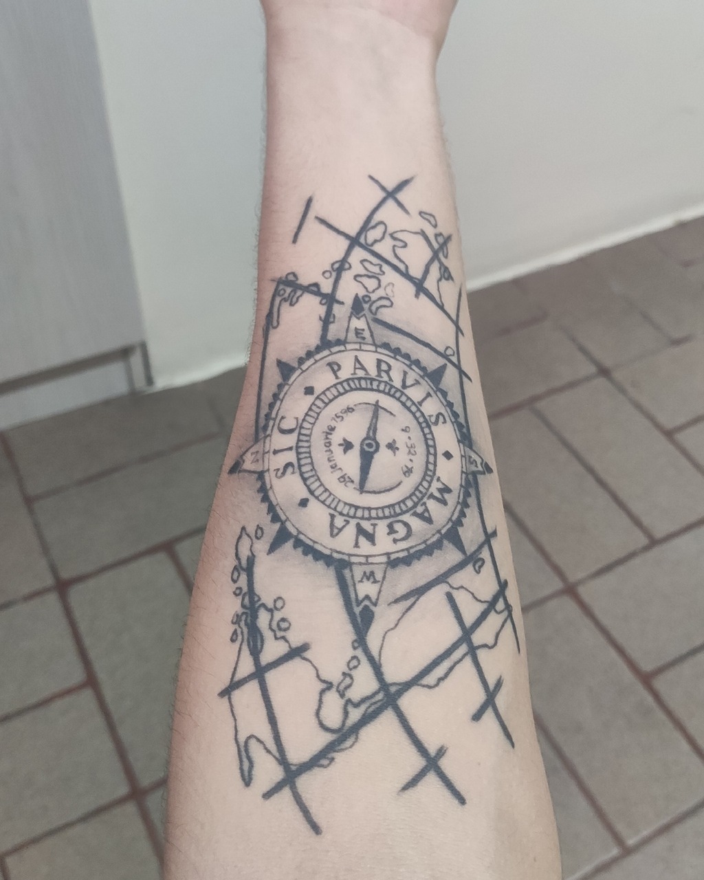 sic parvis magna tattoo  greatness from small beginnings I would have  this on the inside of my left upper arm It will  Gaming tattoo  Uncharted tattoo Tattoos