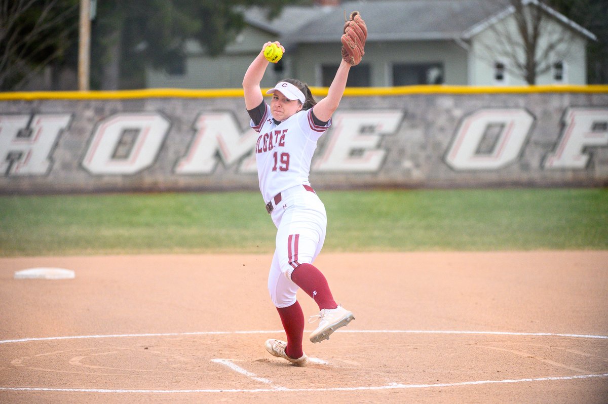 𝐒𝐞𝐚𝐬𝐨𝐧 𝐑𝐞𝐰𝐢𝐧𝐝 ⏪

Bella Crow became the 10th player in program history to eclipse 200 career strikeouts, plus she ranks 10th all-time in shutouts (6).

#GoGate