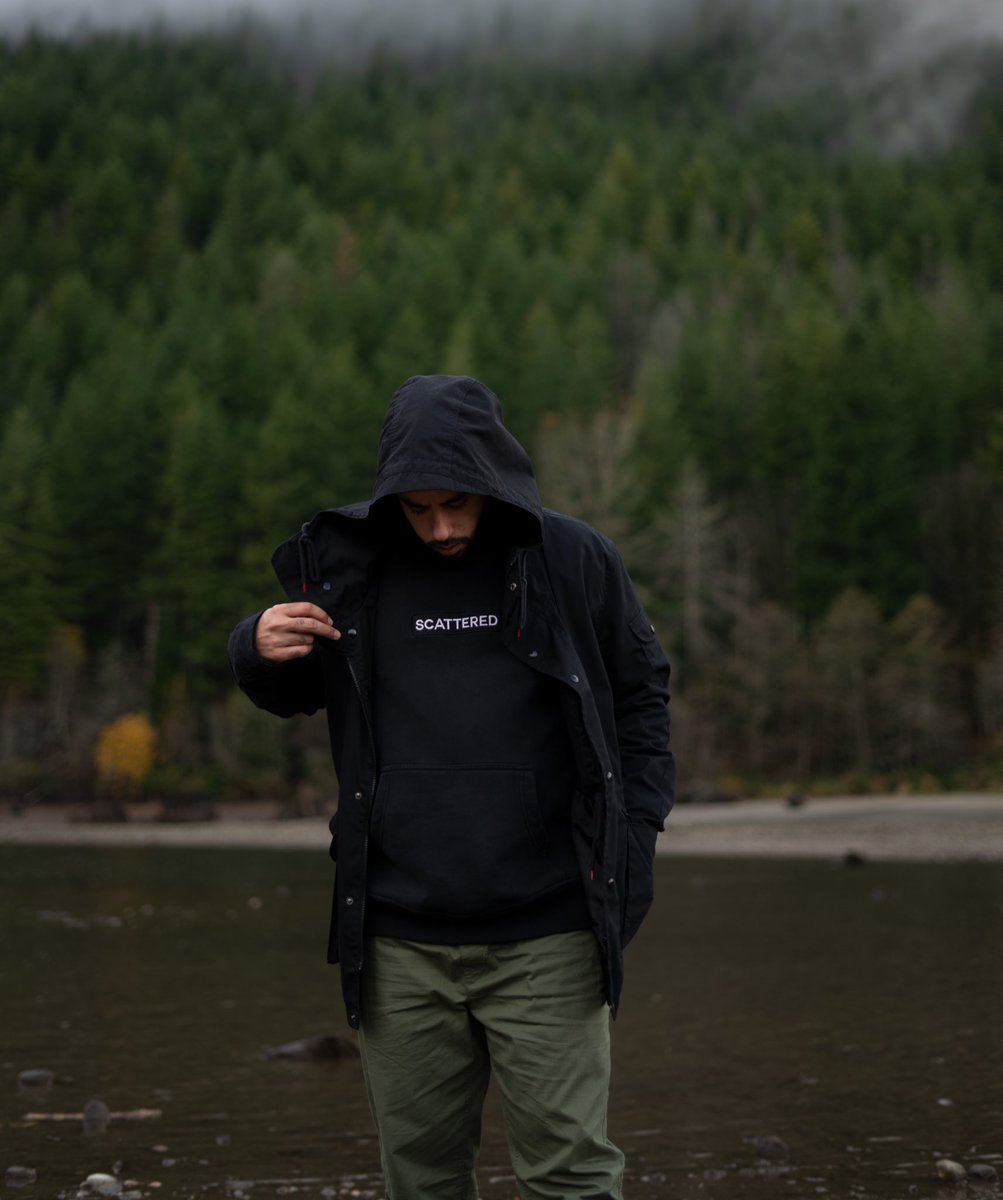 Scatteredco's tweet photo. Our Classic Hand Sewn Black Box Logo is Available Now + Free Shipping via https://t.co/mn1vaX59SX 🏔🏔🏔 #Seattle #Streetwear #ShopSmall https://t.co/fCc0twLaCF