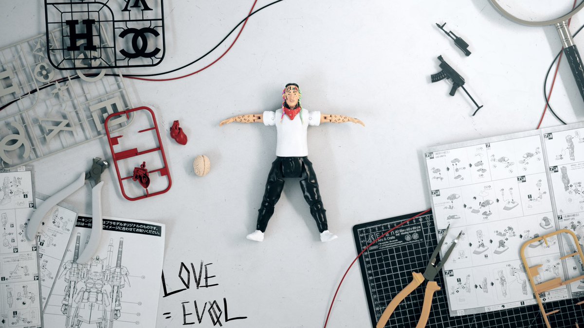 imaginaryforces's tweet image. We put the stitches in snitches. 😈💉 Check out IF’s very own designer/animator Henry Chang’s never-before-seen concept work for Showtime’s Supervillain: The Making of Tekashi 6ix9ine on our IG #IFcreates
instagram.com/p/CRPUtILnGpz/…