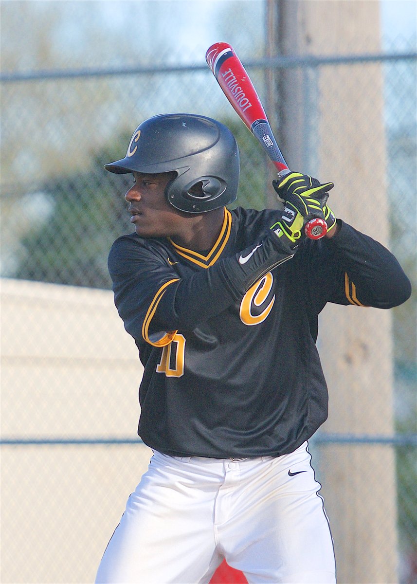 Congrats Alum Quincy “Q” Hamilton on being drafted in 5th Round by the Houston Astros.  Q received one offer out of HS and did not sign until mid May Sr Year.   He went on to become Horizon POY and 1st TEAM All American.  In short he is playing Best Game Last.
#ElkFamilyASkillT