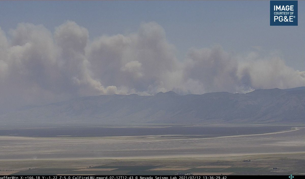 CA_Wildfires's tweet photo. #SugarFire/#BeckwourthComplex 

The fire is becoming a lot more active this afternoon 

Winds are going to pick up in a bit, the peak of the winds are around 5:00 https://t.co/BwEnnbye4m