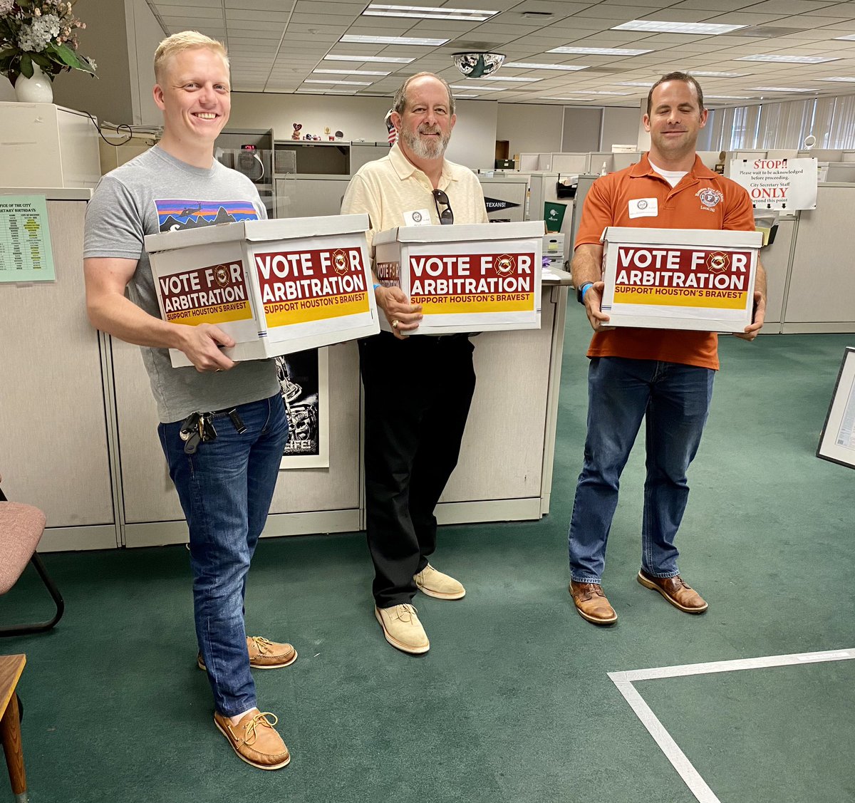 FirefightersHOU's tweet photo. Those three boxes contain much more than 20,000+ voter signatures. They also contain hope for an end to the taxpayer-funded lawsuits and 4-year war against Houston firefighters and their families. The petitions for a vote on binding arbitration are now with the city secretary. https://t.co/sblo6aJiKf